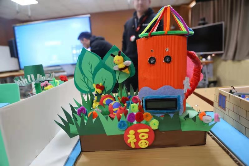 呼市中小学人工智能科创实践课程研发基础能力培训—优秀作品—智能水杯