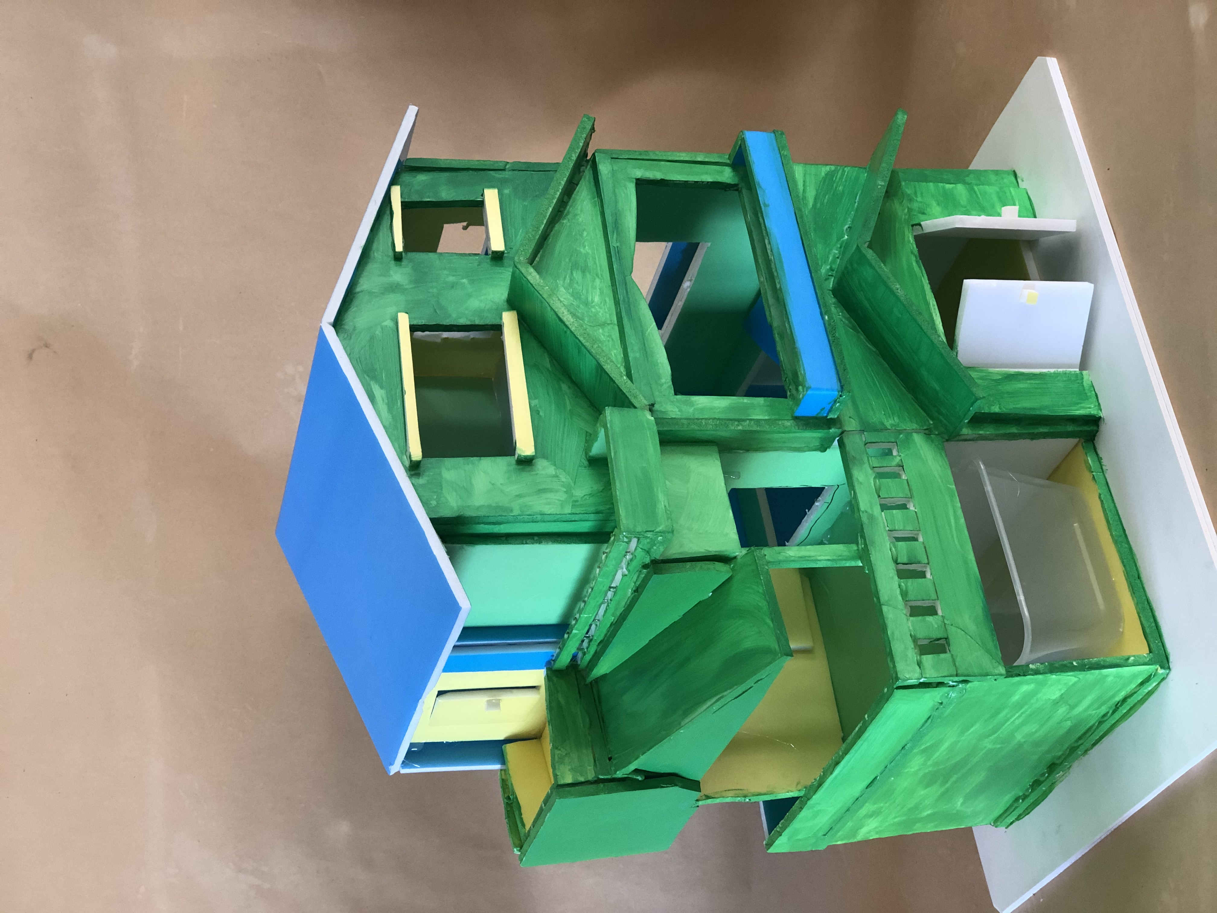 任务1:搭建车库和房屋模型任务2:设计车库防泡水1,使用水位传感器