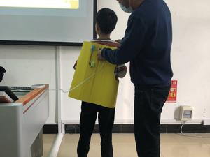 2020年河南省—驻马店培训—优秀作品—背部按摩仪