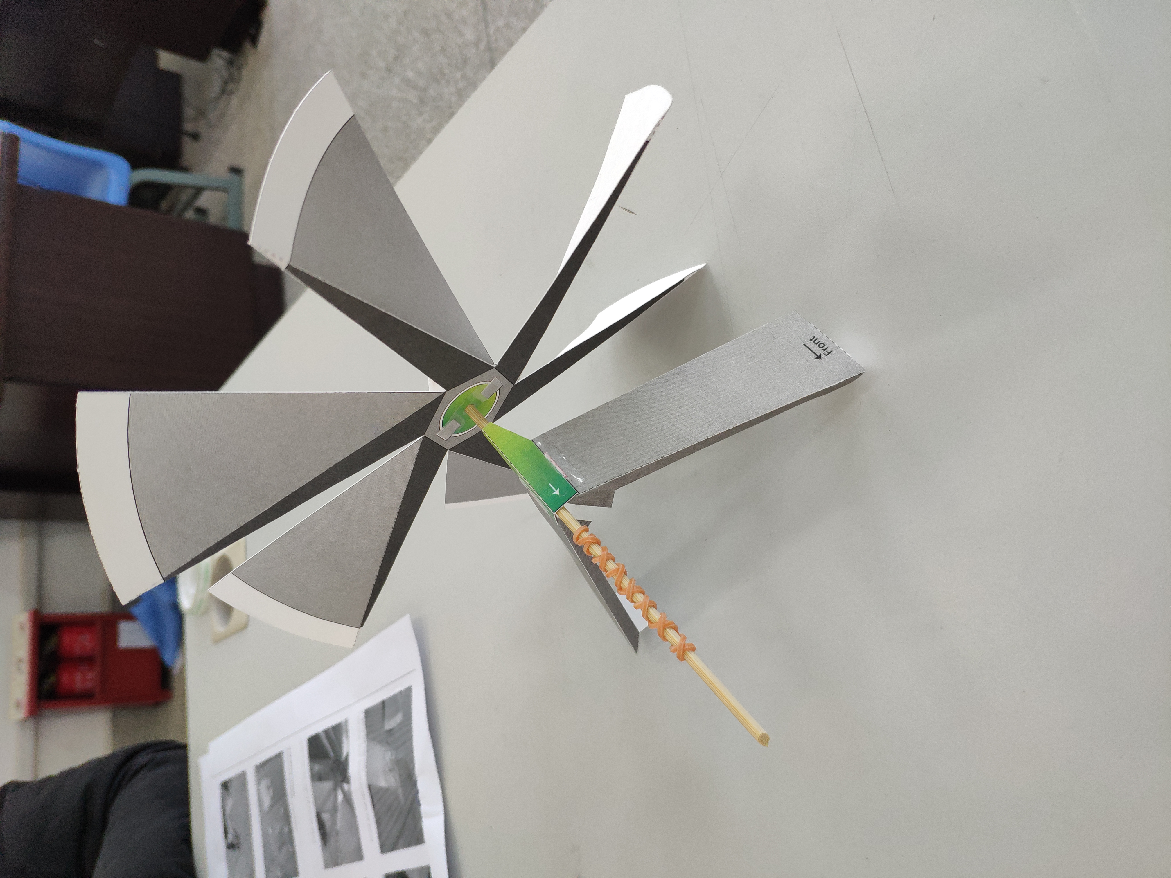 萌萌哒折纸风力机器人-Makelog（造物记）